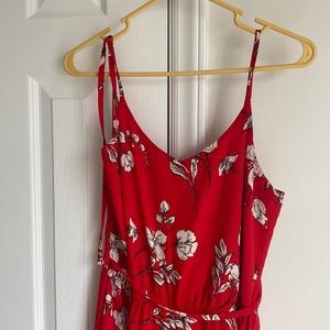 Skies are blue red floral romper size S
